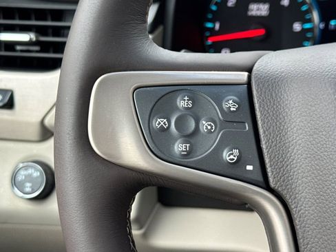 Used 2017 GMC Yukon Denali w/ Open Road Package image 29