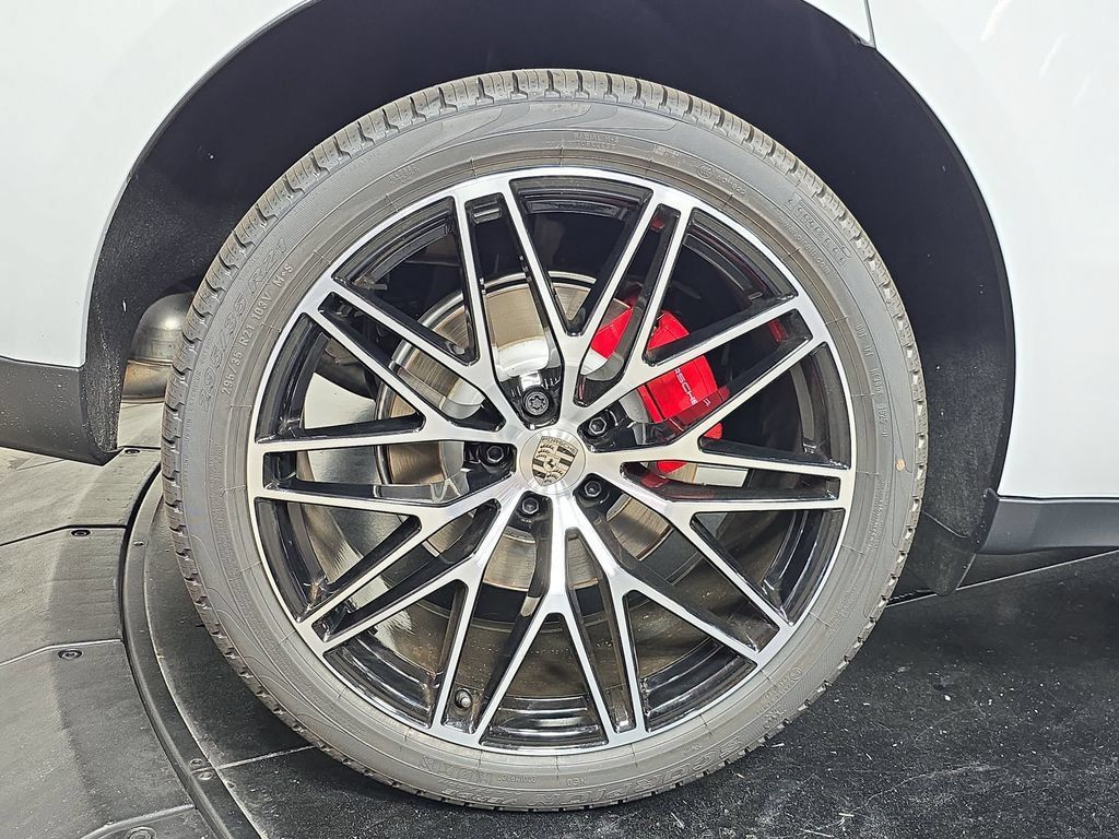 Certified 2026 Porsche Macan S AWD/4WD image 29
