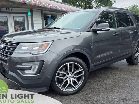 Used 2017 Ford Explorer Sport w/ Equipment Group 401A AWD/4WD image 1