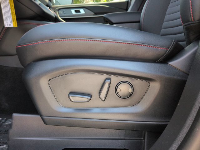New 2026 Ford Explorer ST-Line w/ ST-Line Street Pack RWD image 19