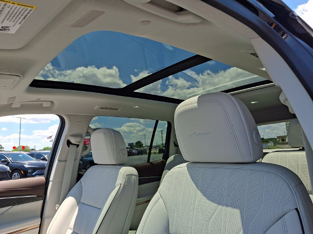 New 2026 Buick Enclave Avenir w/ Super Cruise Package FWD image 11