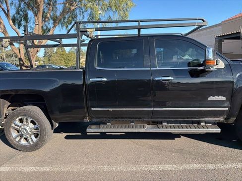 Used 2018 Chevrolet Silverado 2500 High Country w/ Duramax Plus Package image 5
