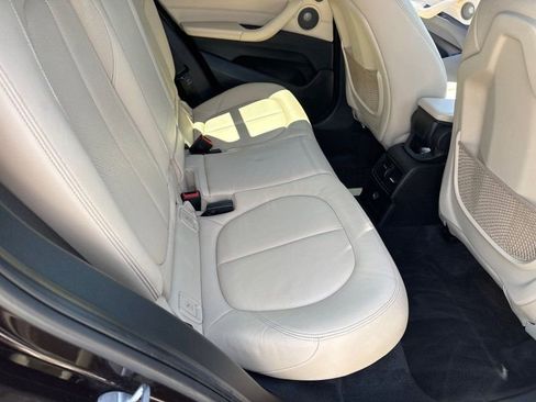 Used 2018 BMW X1 xDrive28i AWD/4WD image 13