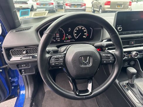 Used 2024 Honda Civic Sport image 14