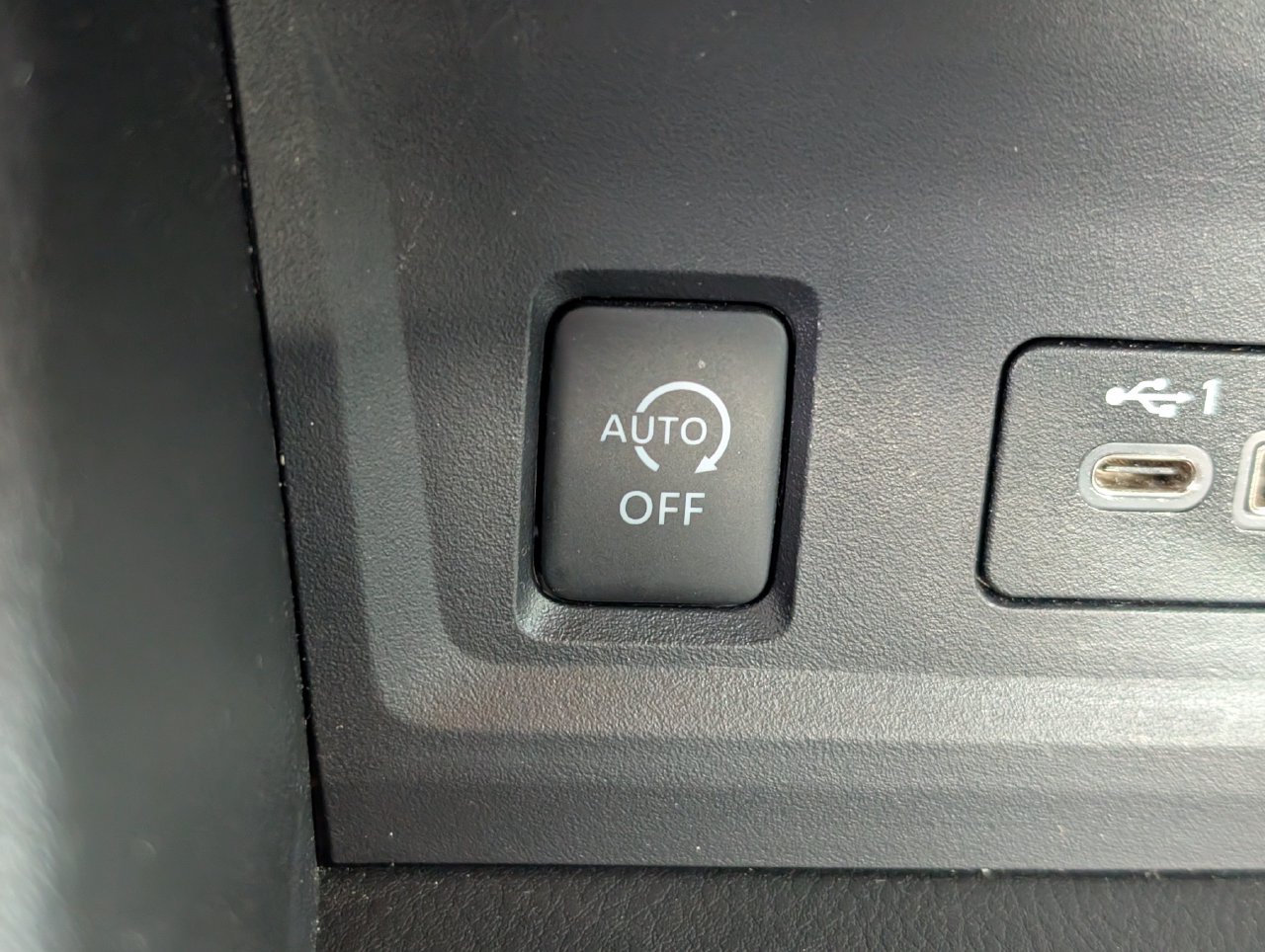 Used 2024 Nissan Sentra SV FWD image 18