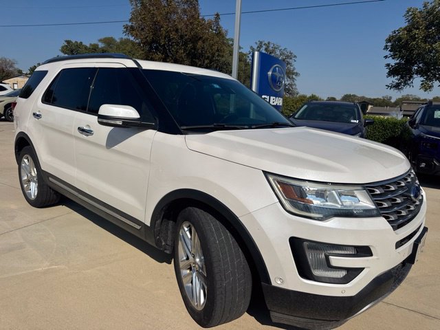Used 2016 Ford Explorer Limited w/ Equipment Group 301A FWD image 1