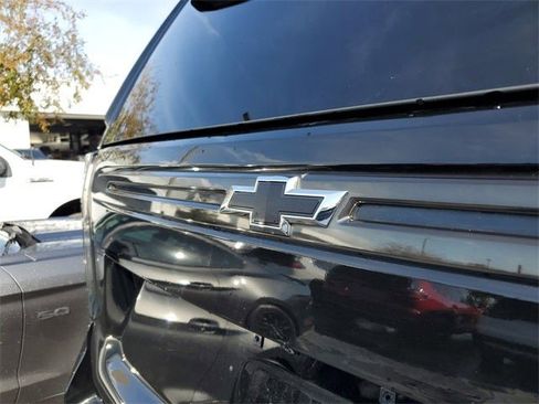 Used 2022 Chevrolet Tahoe Z71 w/ Z71 Off-Road Package image 36