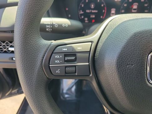 Certified 2025 Honda Accord SE image 22