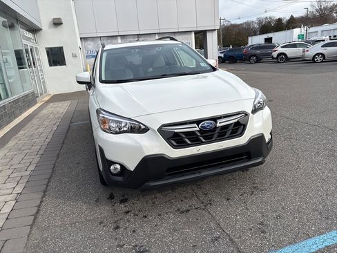 Certified 2023 Subaru Crosstrek 2.0i Premium image 3