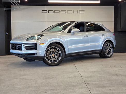 Certified 2024 Porsche Cayenne Coupe AWD/4WD image 1