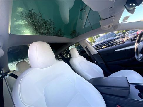 Used 2022 Tesla Model 3 Long Range image 24