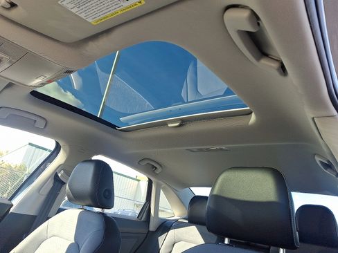 New 2026 Volkswagen Jetta SE FWD image 10