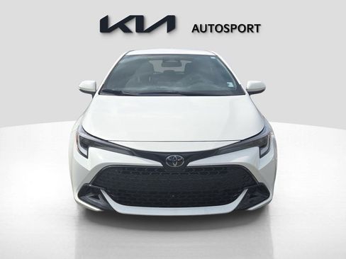 Used 2025 Toyota Corolla SE image 2