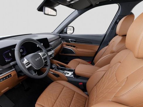 Used 2025 Kia Telluride AWD image 17