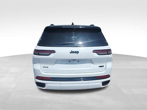 Used 2025 Jeep Grand Cherokee L Summit AWD/4WD image 29