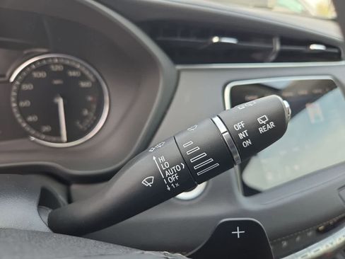 Used 2022 Cadillac XT4 Premium Luxury w/ Enhanced Visibility Package image 24