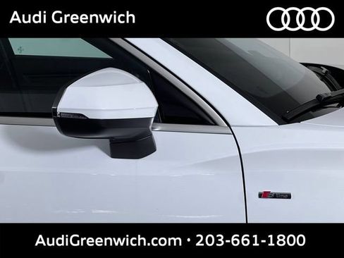 Used 2024 Audi Q3 2.0T Premium w/ Convenience Package AWD/4WD image 9