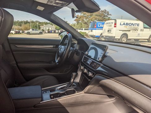 Used 2019 Honda Accord Sport image 22