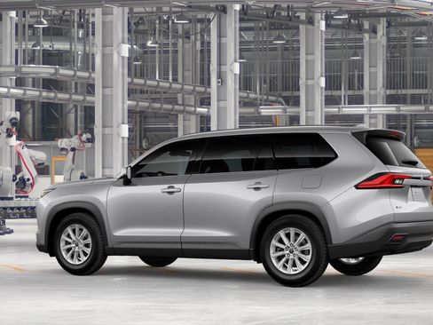 New 2026 Toyota Grand Highlander XLE FWD image 5