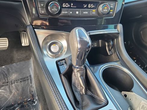 Used 2018 Nissan Maxima SR w/ Midnight Edition FWD image 30