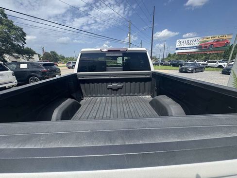 Used 2024 Chevrolet Silverado 1500 LTZ AWD/4WD image 23