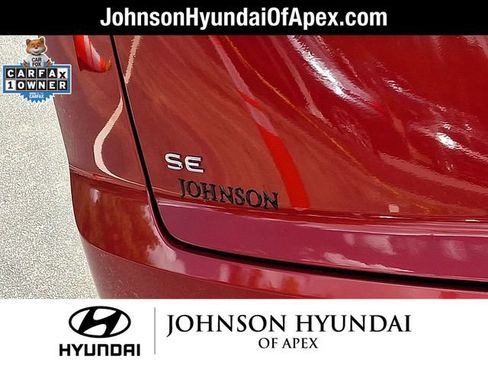 Used 2024 Volkswagen Atlas Cross Sport SE w/ Panoramic Sunroof Package FWD image 27