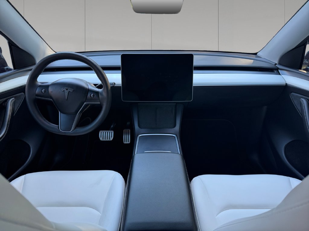 Used 2023 Tesla Model Y Performance AWD/4WD image 13