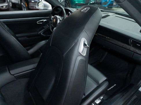 Used 2014 Porsche 911 Turbo AWD/4WD image 31