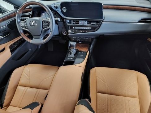 Used 2022 Lexus ES 300h w/ Accessory Package FWD image 14