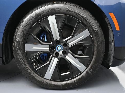 Used 2022 BMW iX xDrive50 w/ Sport Package image 14