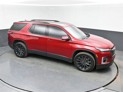 Used 2023 Chevrolet Traverse RS w/ LPO, Floor Liner Package image 28