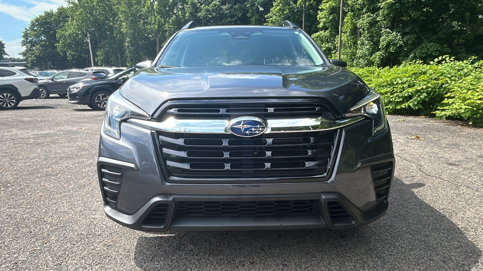 Used 2023 Subaru Ascent Premium AWD/4WD image 2