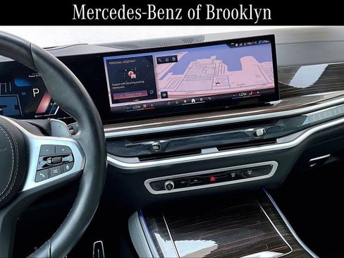 Used 2025 BMW X5 xDrive40i w/ M Sport Package AWD/4WD image 6