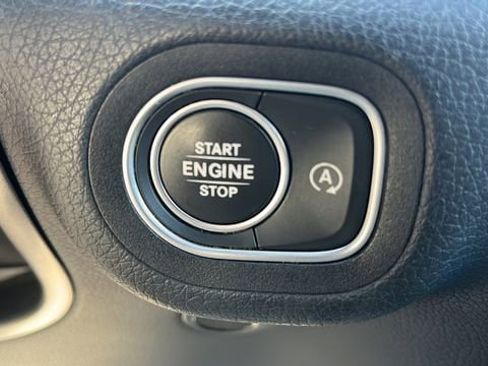 Used 2022 Mercedes-Benz GLS 450 4MATIC image 19