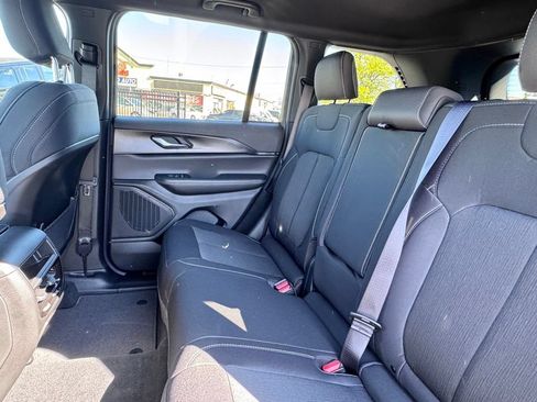 New 2026 Jeep Grand Cherokee Laredo AWD/4WD image 16