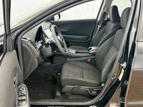 Used 2017 Honda HR-V EX image 13