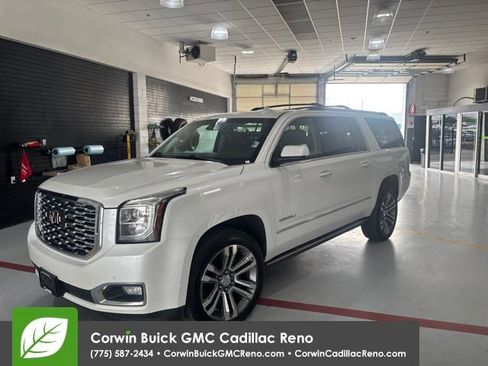 Used 2018 GMC Yukon XL Denali w/ Denali Ultimate Package AWD/4WD image 1