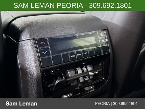 New 2025 Jeep Grand Cherokee L Altitude image 25