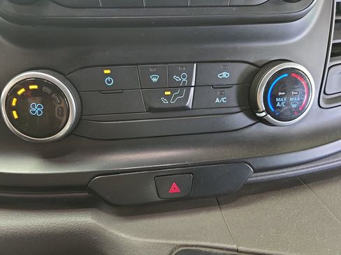Used 2022 Ford Transit 350 DRW RWD image 19