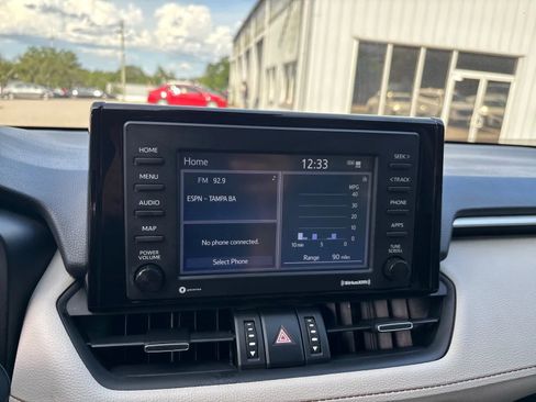 Used 2022 Toyota RAV4 XLE Premium FWD image 20