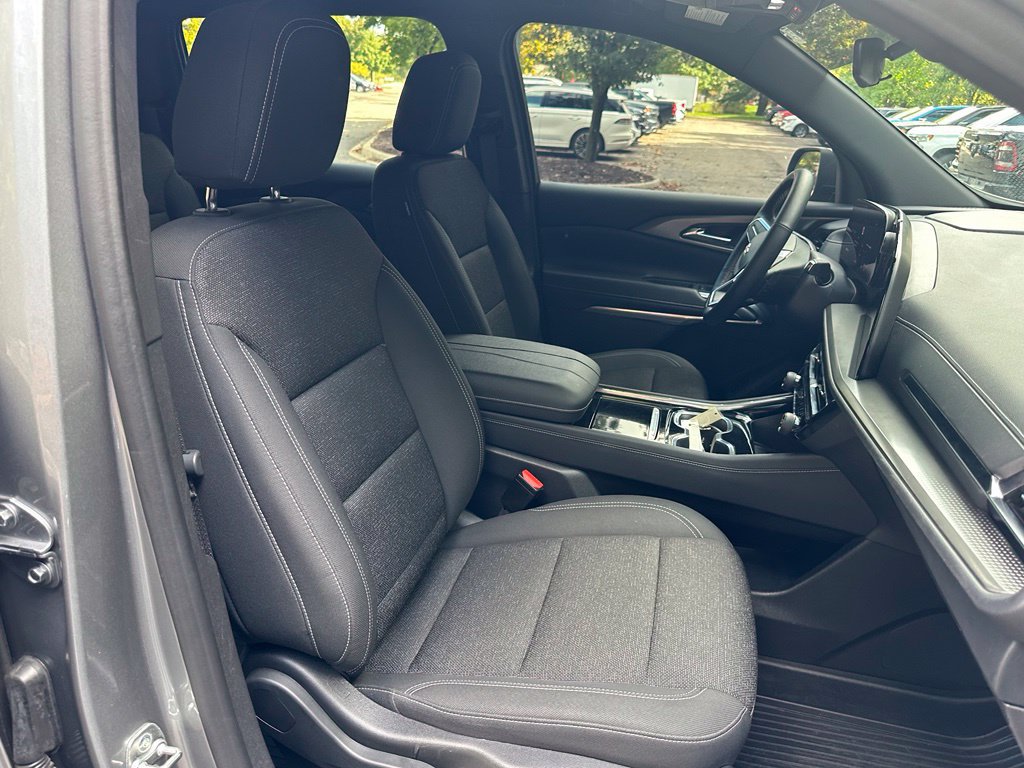 Used 2024 Chevrolet Traverse LS w/ LPO, Floor Liner Package FWD image 31