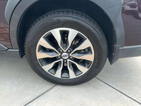 Certified 2023 Subaru Outback Limited AWD/4WD image 9