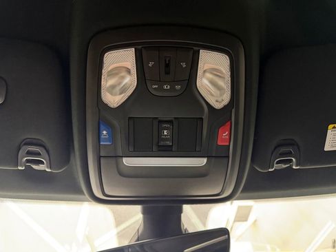 Used 2021 RAM 3500 Big Horn w/ Level B Equipment Group AWD/4WD image 14