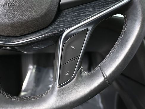 Used 2024 Cadillac XT5 Premium Luxury image 33