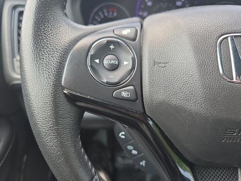 Used 2022 Honda HR-V Sport image 16