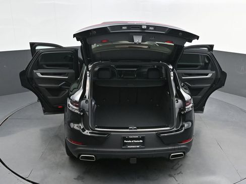 New 2026 Porsche Cayenne image 42