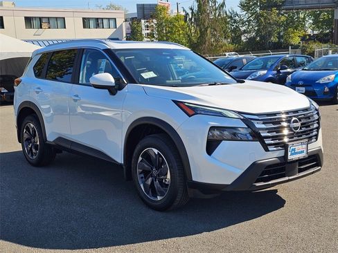 New 2025 Nissan Rogue SV w/ SV Premium Package image 3