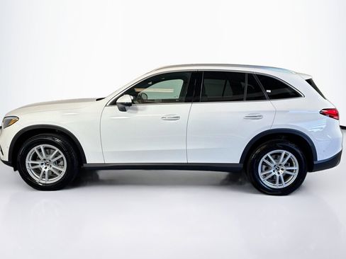 Certified 2025 Mercedes-Benz GLC 300 image 8