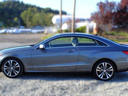 Used 2016 Mercedes-Benz E 400 4MATIC Coupe image 4