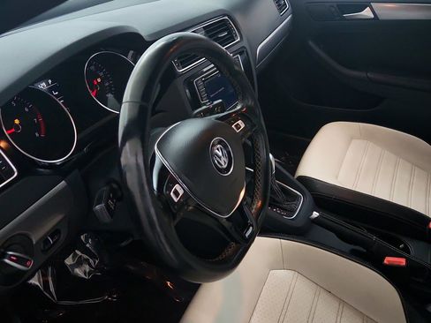 Used 2016 Volkswagen Jetta Sport FWD image 21